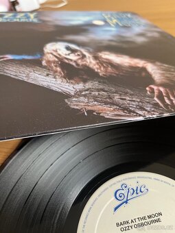 Ozzy Osbourne – Bark At The Moon - 7