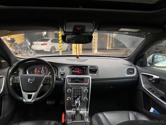 Volvo V60 D6 R-Design hybrid - 7