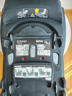 BESAFE iZi Modular i-size včetně základny ISOFIX - 7