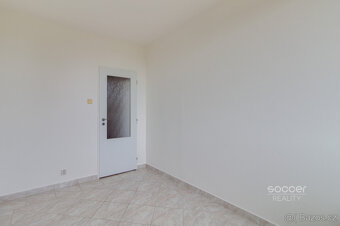 Prodej bytu 3+kk, 56,7 m² včetně sklepa + 6,96 m² lodžie, Pr - 7