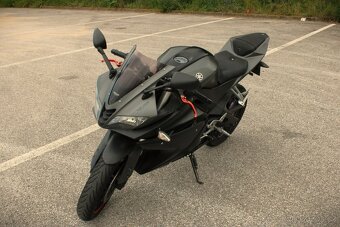 Yamaha YZF-R125 - 7