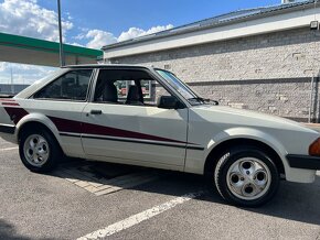 Ford Escort MK3 - 7