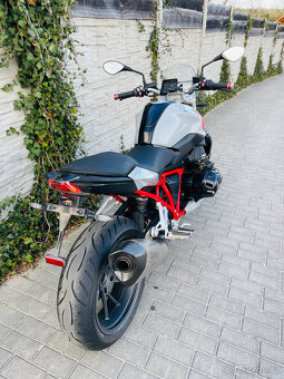 BMW R1200R LC r.v.2016 najeto 41tis km Akrapovič - 7