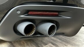 Ferrari ROMA / zánovní vůz / záruka / servis / odpočet / - 7