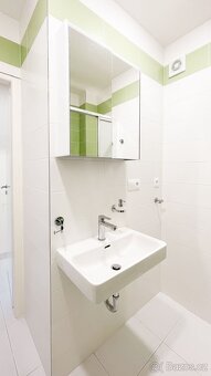 Prima nezařízený byt 1+kk, cca 24,3m2, na Starém městě, blíz - 7