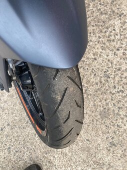 Ktm Duke 390 rok 2023 pouze 1990 km - 7
