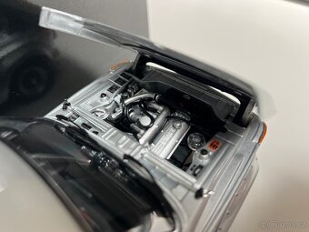 BMW 2002 Turbo 1:18 Kyosho - 7