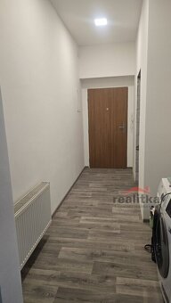 Pronájem bytu 2+kk s balkónem, 61m2, a parkovacím místem, Op - 7