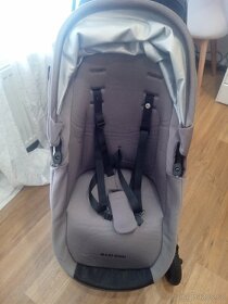 Sourozenecký kočárek Maxi Cosi. - 7