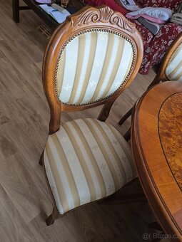 Jídelní stůl a židle - 7