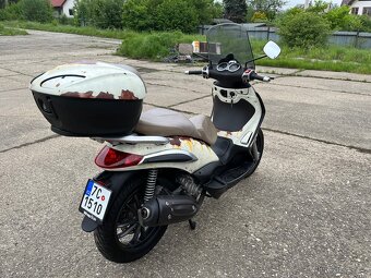 Piaggio Beverly 250 - 7