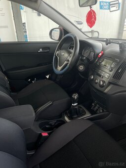 Hyundai i30 2011 1.6CRDi - 7