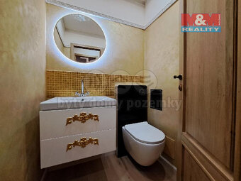 Prodej komerčních prostor, 95 m², Kyjov, ul. Masarykovo nám. - 7