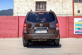 Nissan Pathfinder 3.0 dCi V6 LE - 7