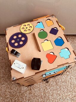 Busyboard aktivity krychle - 7