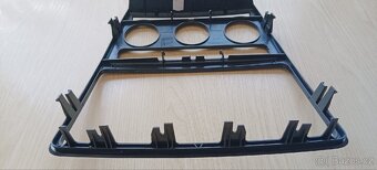 Rámecek autorádia Škoda - 7