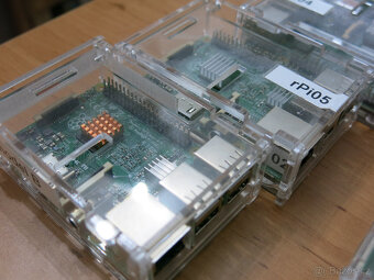 prodám cluster Raspberry Pi 2 a příslušenství - 7