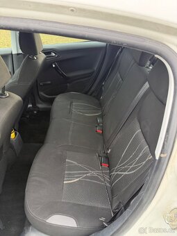 Peugeot 208 - 7