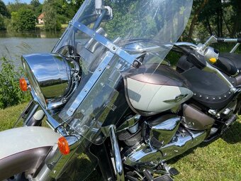 Suzuki Intruder C 1800 R - 7