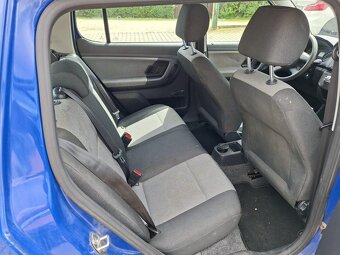 ŠKODA FABIA II., RV 2009 1,2i ZA 29000 KČ - 7
