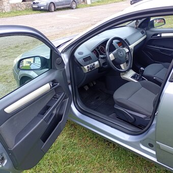 Opel Astra h 1.6 85kw - 7