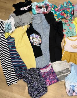 Set 29ks dívčího oblečení na donošení/lítačku vel. 8-10let - 7