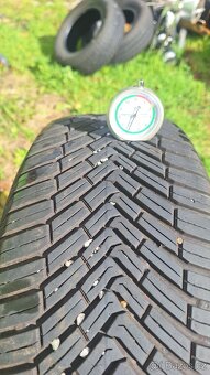 Celoroční pneu Continental 205/60 R16 - 7