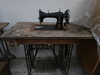 šicí stroje - 7