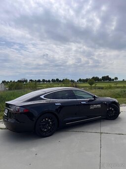 Tesla model S 75D - 7