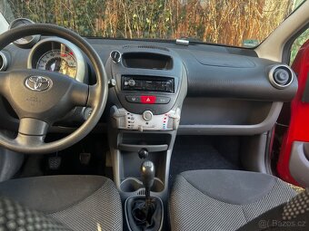 Prodávám vozidlo zn. Toyota Aygo r.v. 2009 - 7