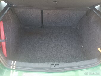 GOLF IV 1.6,77KW,2003,KLIMA,146TKM,SERVISKA,ČŘ,BEZ KOROZ - 7