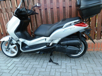 Yamaha X-Max 125 - 7