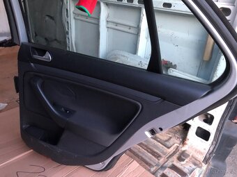 Zadni Světla VW JETTA a Boční dveře kompletní - 7