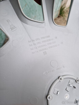 R16 poklice opel r16 kryty disku Opel Poklice 16 - 7