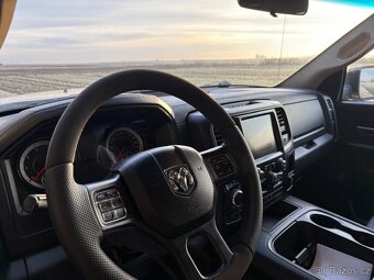 Dodge Ram 1500 Classic 5.7Hemi 2019 verze MONSTER - 7