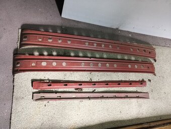 Nové i použité plechové díly  škoda 120 - 7