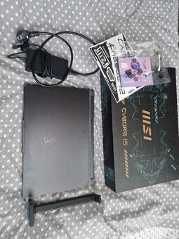 MSI Cyborg 15 A12VE-081CZ - herní notebook - 7