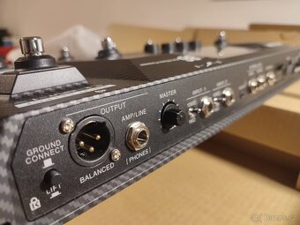 Basový multiefekt Zoom B6 - 7