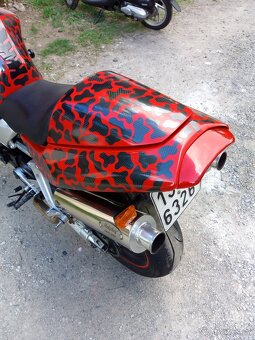 Prodám VTR 1000 f - 7