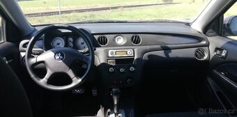 Prodám Mitsubishi Outlander - 7