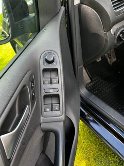 Volkswagen golf 1.6 tdi 77kw r.v.2012 - 7