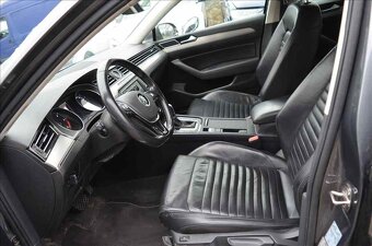 Volkswagen Passat Variant 2,0 BITDI DSG 4-MOTION RV2017 - 7