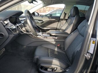 2022 Audi S8 4.0L All wheel drive - 7