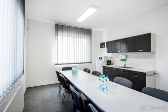 Pronájem haly 600 m² + kanceláře 250 m² – Hluk - 7