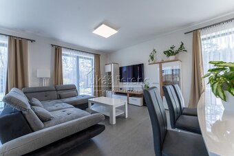 Prodej, rodinný dům, dispozice 4+kk/Garáž, terasa, bazén, po - 7