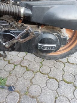Prodám dva skútry Yuki rallye moto zeta - 7