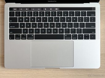 Apple MacBook Pro 13" - 16GB RAM - 100% STAV NOVÉHO KUSU - 7