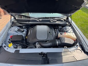 Dodge challenger 5.7 rok 2022 - 7