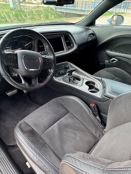 Dodge challenger 5.7 rok 2022 - 7
