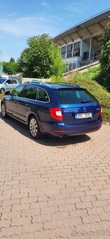 ŠKODA SUPERB 2.0TDI DSG 4X4 2012 KOMBI,XENONY,NAVI,PÁDLA - 7